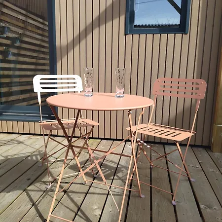 Au Coin Des Lilas - 2